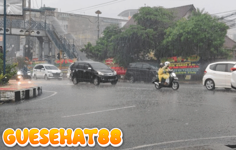 Waspada, BMKG Ingatkan Potensi Hujan Deras dan Angin Kencang di Bandar Lampung